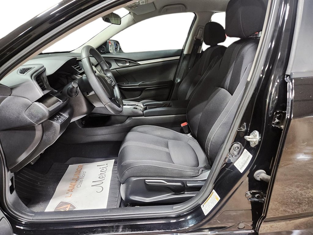 2019  Civic Sedan LX in Chicoutimi, Quebec - 13 - w1024h768px