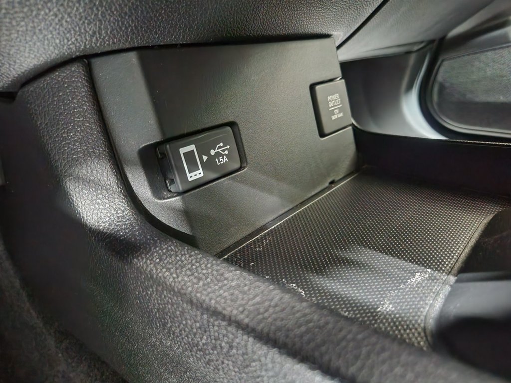 2019  Civic Sedan LX in Chicoutimi, Quebec - 24 - w1024h768px