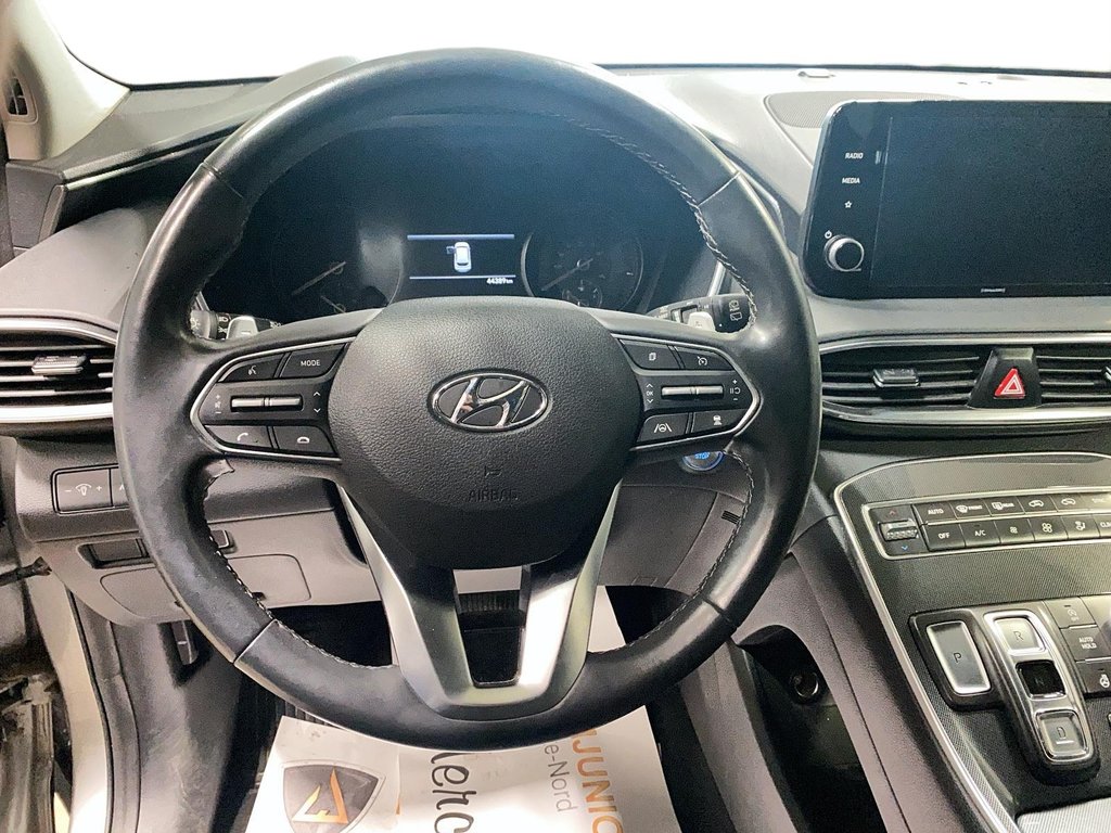 2021 Hyundai Santa Fe Preferred in Chicoutimi, Quebec - 12 - w1024h768px