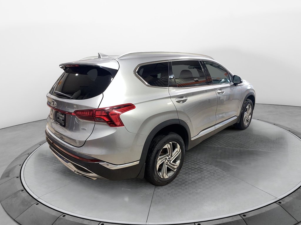 2021 Hyundai Santa Fe Preferred in Chicoutimi, Quebec - 4 - w1024h768px