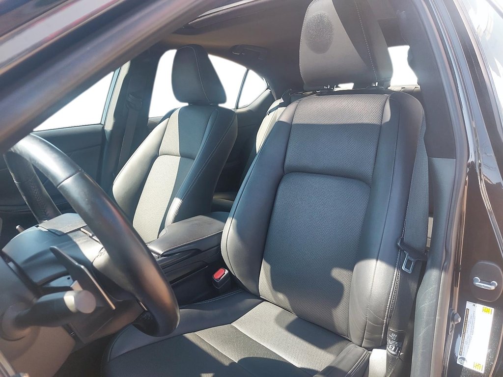 2025 Lexus IS in Sept-Îles, Quebec - 9 - w1024h768px