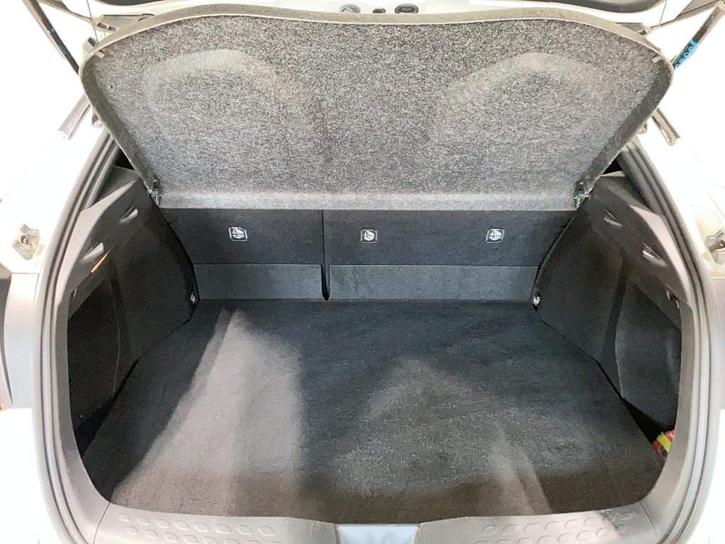 2021 Toyota C-HR in Baie-Comeau, Quebec - 5 - w1024h768px