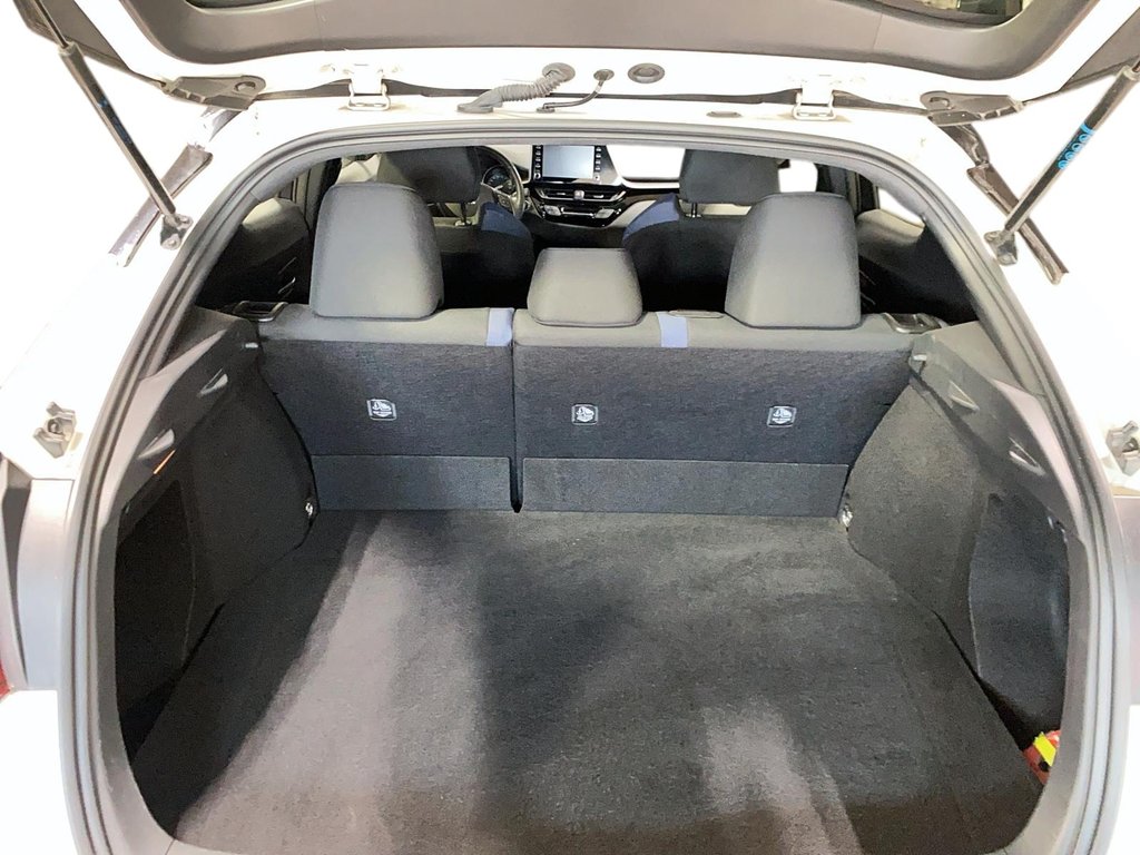 2021 Toyota C-HR in Baie-Comeau, Quebec - 6 - w1024h768px