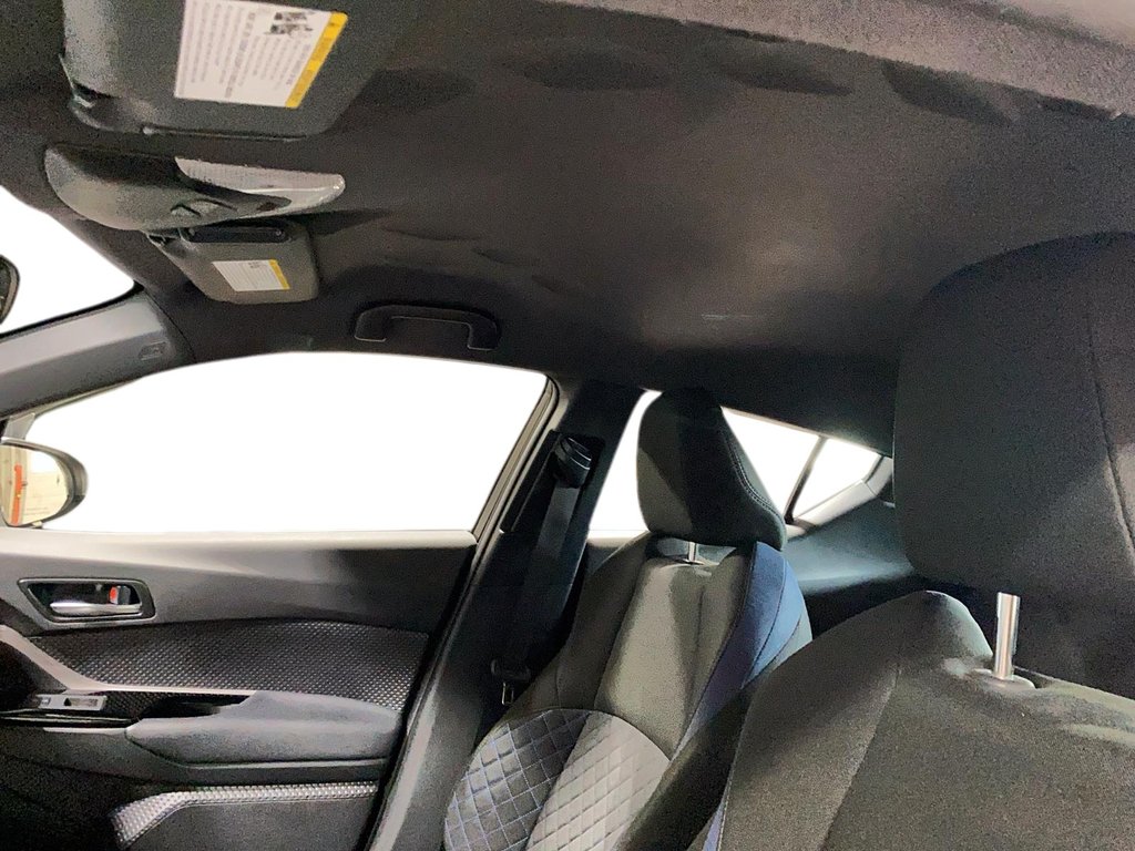 2021 Toyota C-HR in Baie-Comeau, Quebec - 13 - w1024h768px