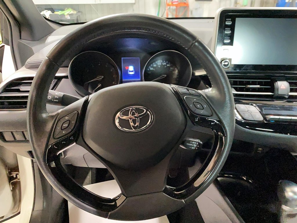 2021 Toyota C-HR in Baie-Comeau, Quebec - 15 - w1024h768px