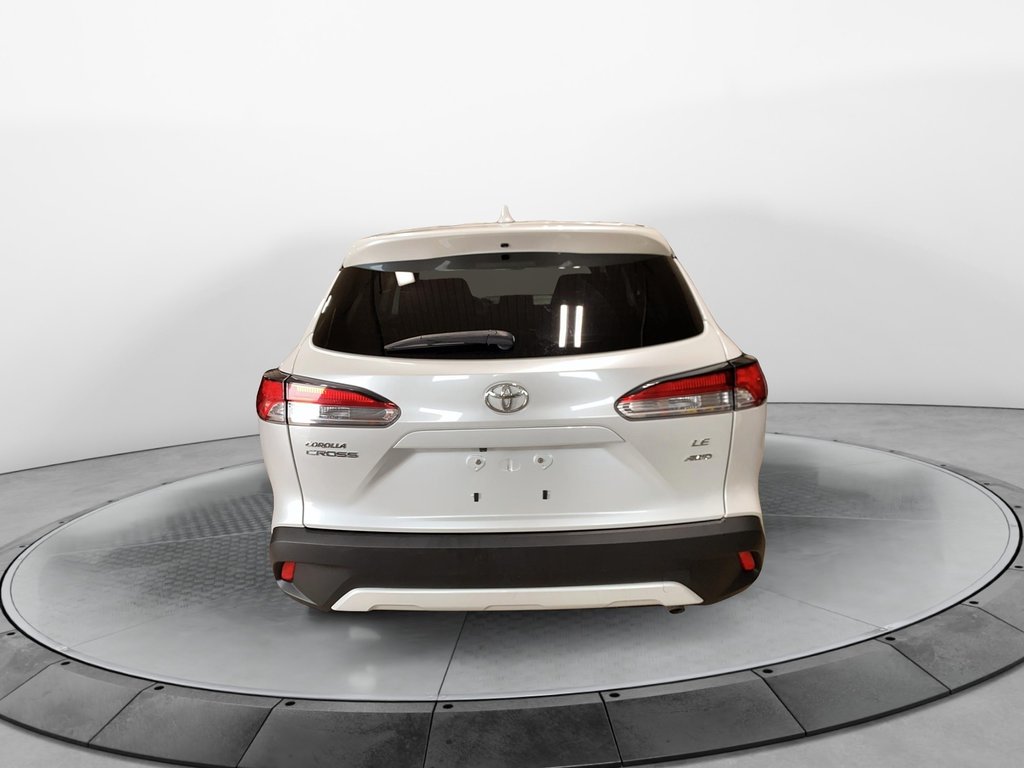 2023 Toyota COROLLA CROSS in Jonquière, Quebec - 3 - w1024h768px