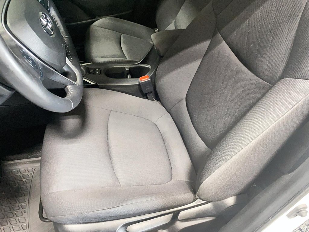 2023 Toyota COROLLA CROSS in Jonquière, Quebec - 11 - w1024h768px