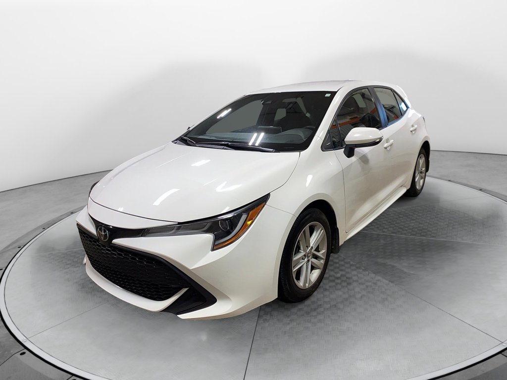 2022 Toyota Corolla Hatchback in Baie-Comeau, Quebec - 1 - w1024h768px