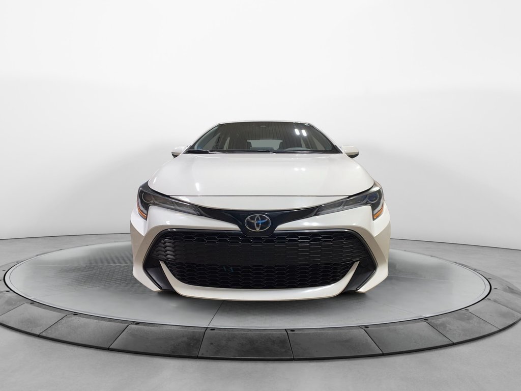 2022 Toyota Corolla Hatchback in Baie-Comeau, Quebec - 2 - w1024h768px