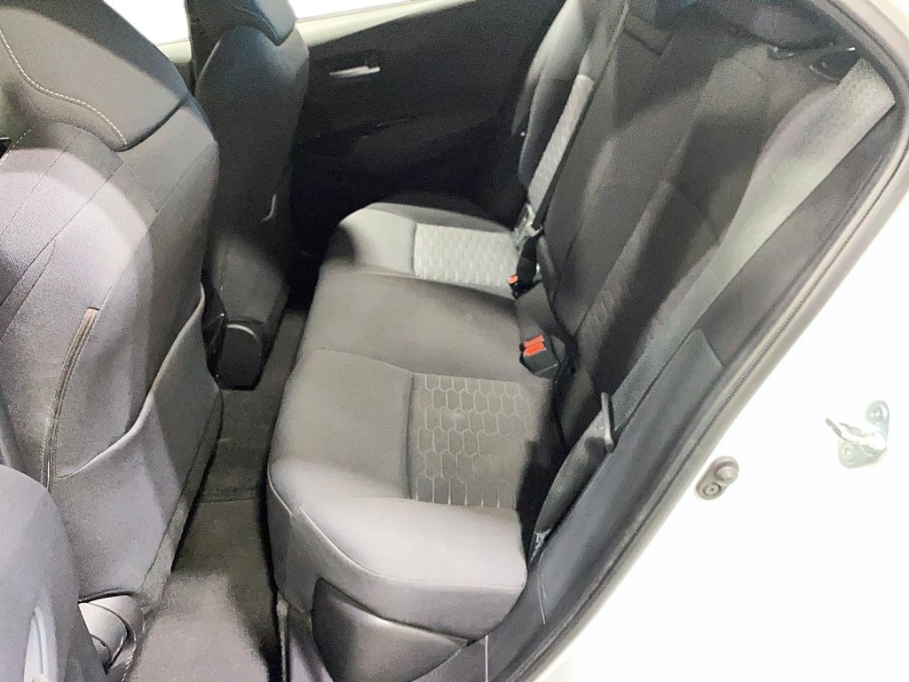 2022 Toyota Corolla Hatchback in Baie-Comeau, Quebec - 9 - w1024h768px