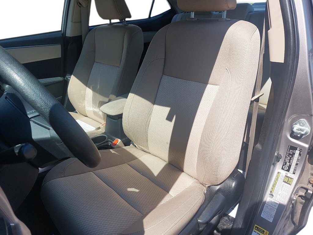 2014 Toyota Corolla in Jonquière, Quebec - 9 - w1024h768px