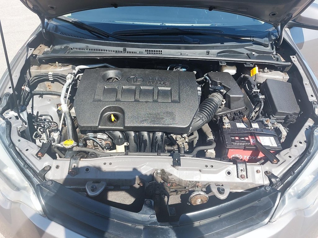 2014 Toyota Corolla in Jonquière, Quebec - 8 - w1024h768px