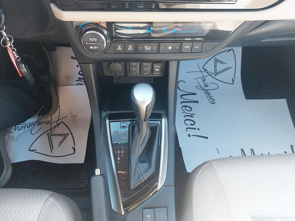2014 Toyota Corolla in Jonquière, Quebec - 15 - w1024h768px