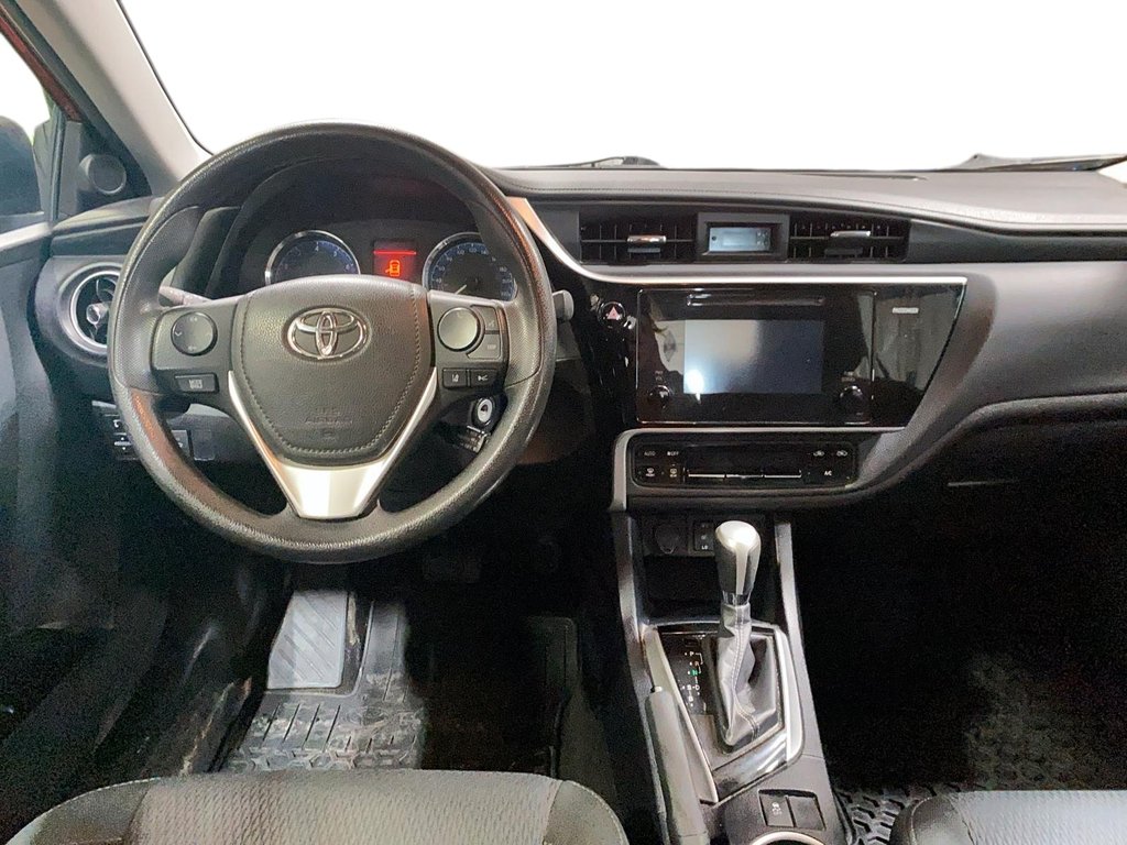 2017 Toyota Corolla in Jonquière, Quebec - 9 - w1024h768px