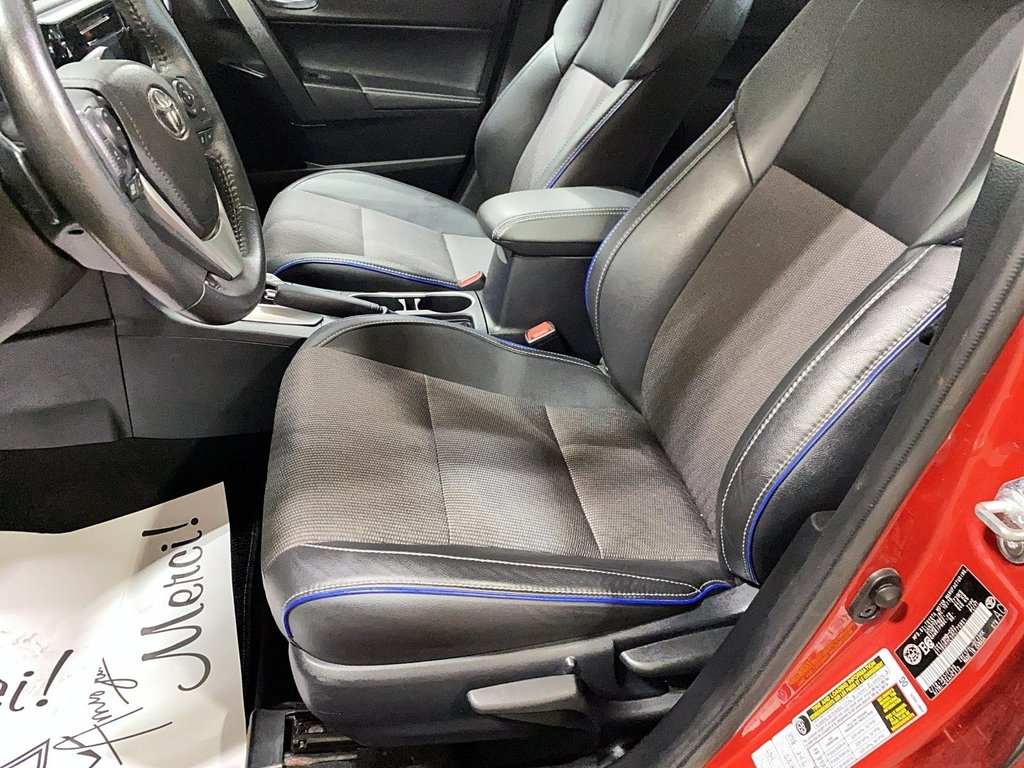 2017 Toyota Corolla in Baie-Comeau, Quebec - 10 - w1024h768px