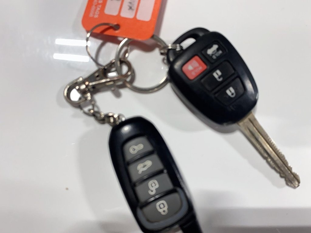 Toyota Corolla  2018 à Sept-Îles, Québec - 26 - w1024h768px