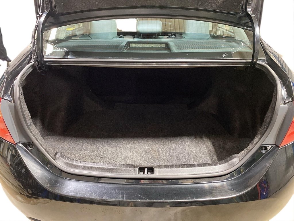 Toyota Corolla  2019 à Sept-Îles, Québec - 6 - w1024h768px