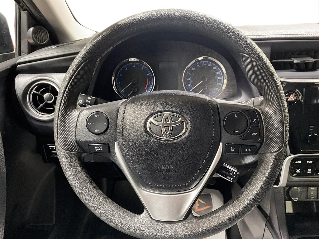 Toyota Corolla  2019 à Sept-Îles, Québec - 12 - w1024h768px