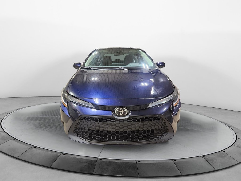 2020 Toyota Corolla in Sept-Îles, Quebec - 3 - w1024h768px