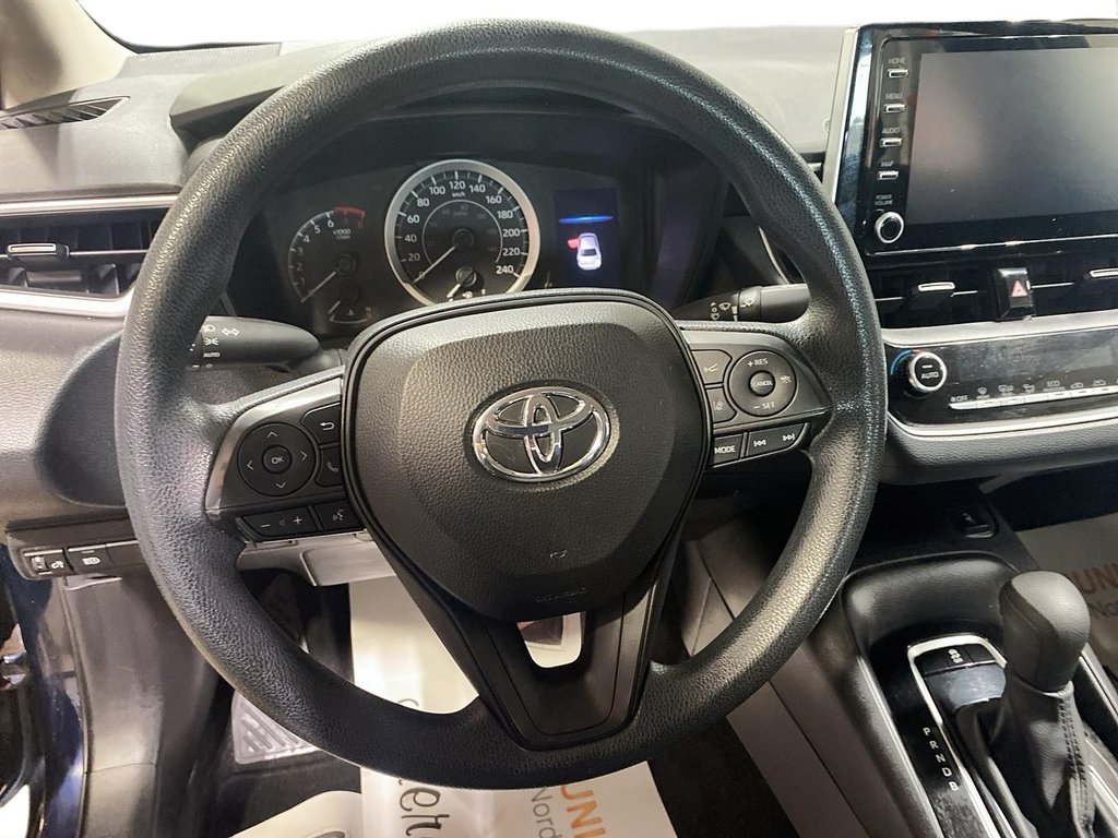 2020 Toyota Corolla in Jonquière, Quebec - 13 - w1024h768px