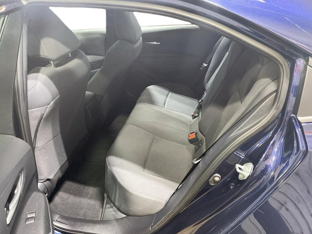 2020 Toyota Corolla in Jonquière, Quebec - 23 - w1024h768px