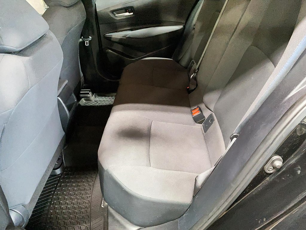 2020 Toyota Corolla in Sept-Îles, Quebec - 11 - w1024h768px