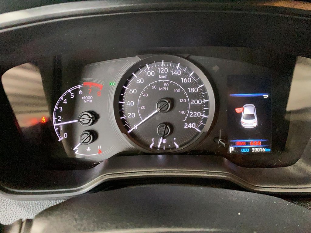2020 Toyota Corolla in Sept-Îles, Quebec - 15 - w1024h768px