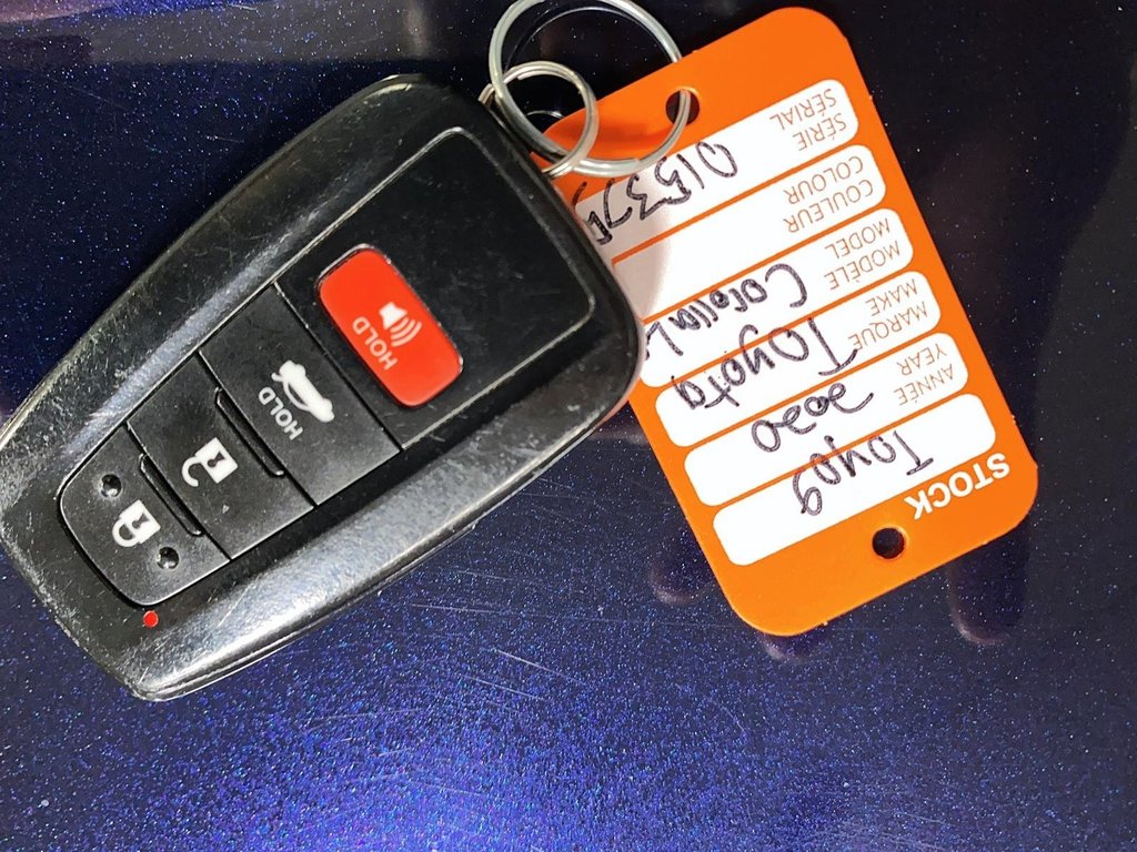 2020 Toyota Corolla in Baie-Comeau, Quebec - 17 - w1024h768px