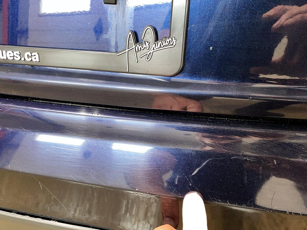 2020 Toyota Corolla in Baie-Comeau, Quebec - 20 - w1024h768px
