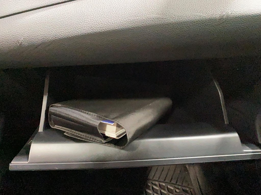 2020 Toyota Corolla in Baie-Comeau, Quebec - 13 - w1024h768px