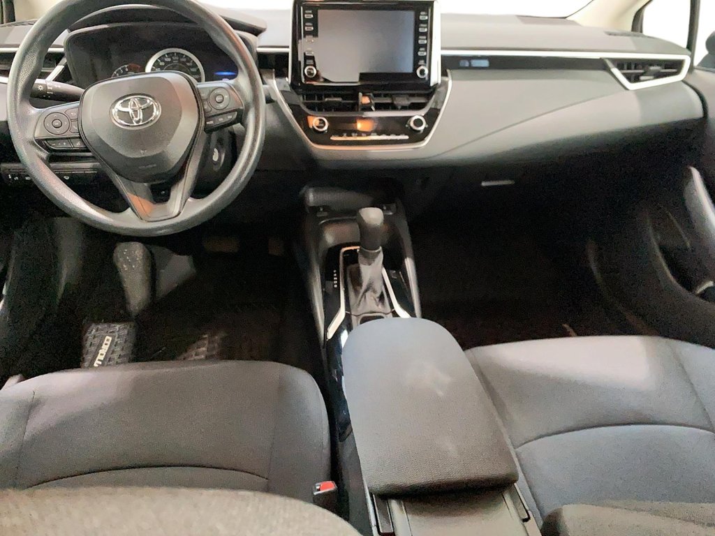 2020 Toyota Corolla in Jonquière, Quebec - 10 - w1024h768px