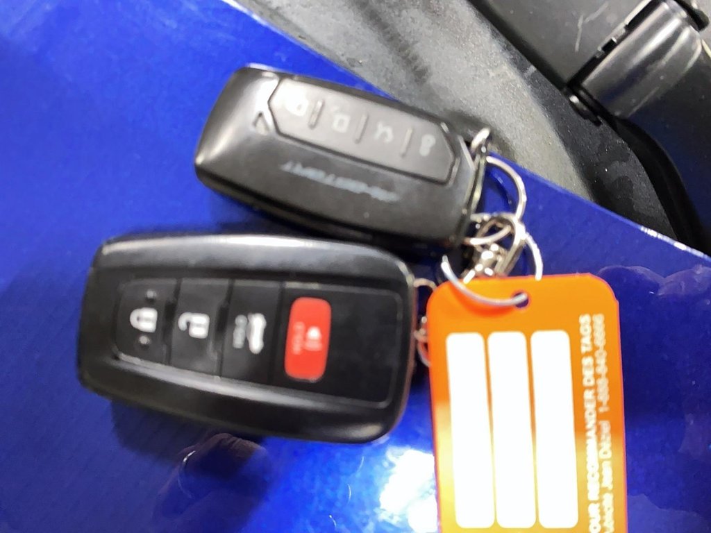 Toyota Corolla se 2020 à Jonquière, Québec - 15 - w1024h768px