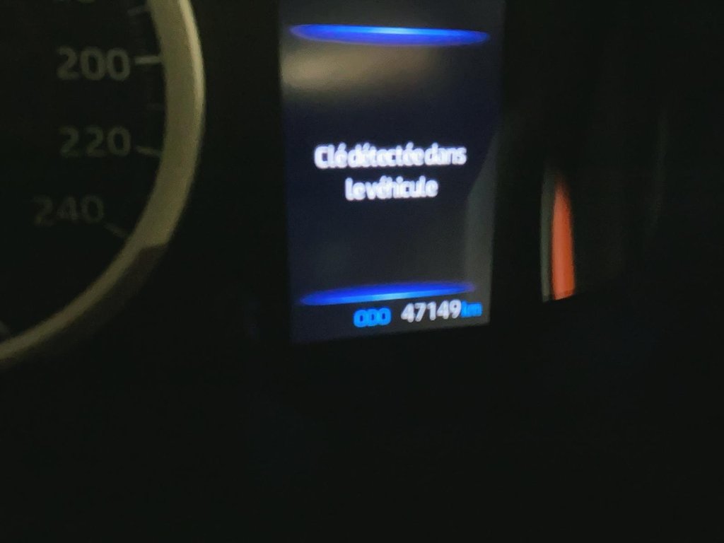 2021 Toyota Corolla in Baie-Comeau, Quebec - 11 - w1024h768px