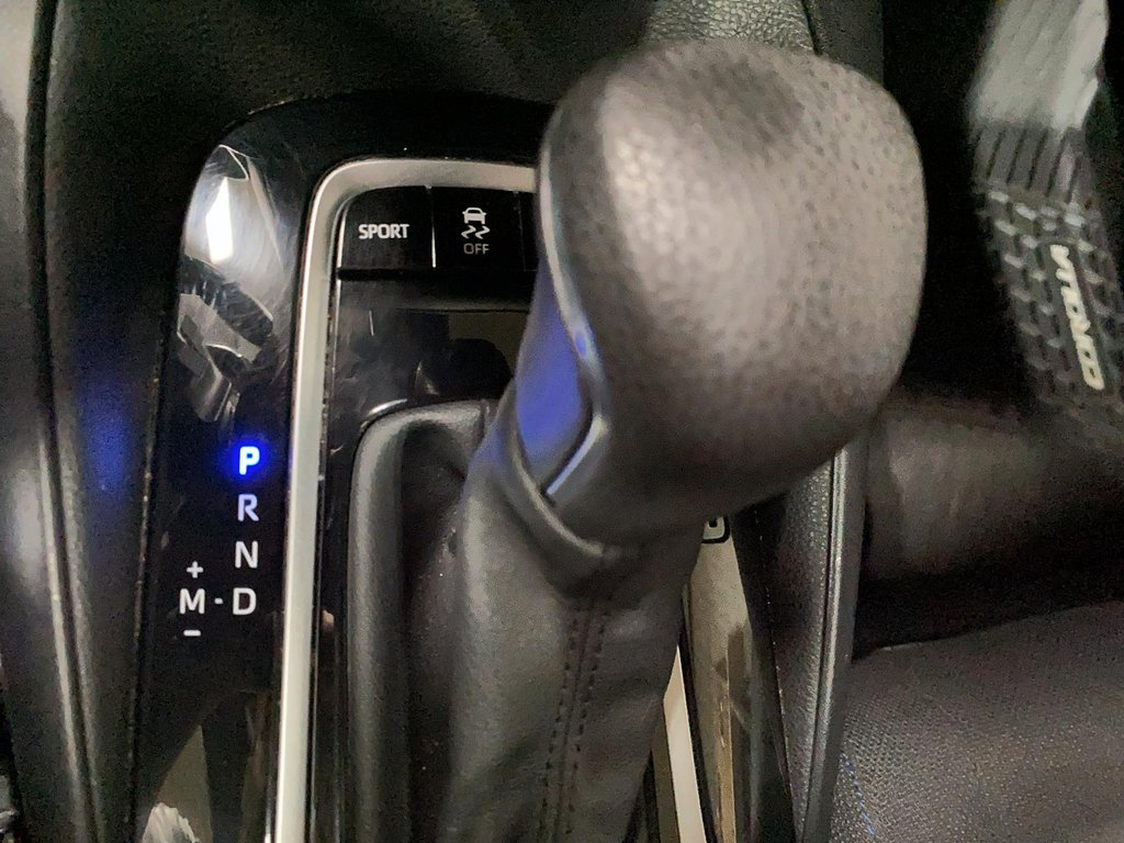 2021 Toyota Corolla in Baie-Comeau, Quebec - 15 - w1024h768px