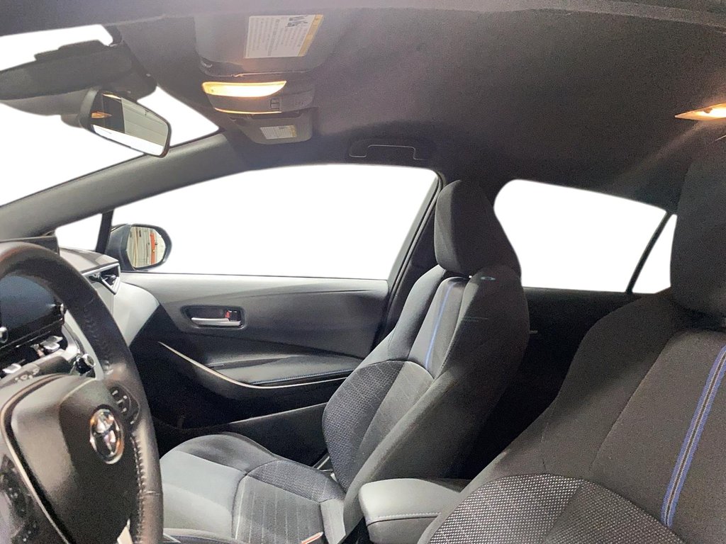 2021 Toyota Corolla SE in Chicoutimi, Quebec - 12 - w1024h768px