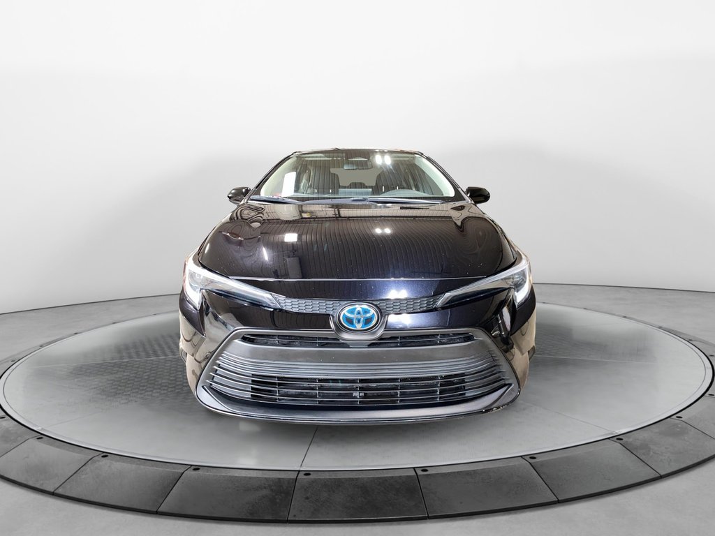 Toyota Corolla Hybrid LE 2023 à Chicoutimi, Québec - 2 - w1024h768px