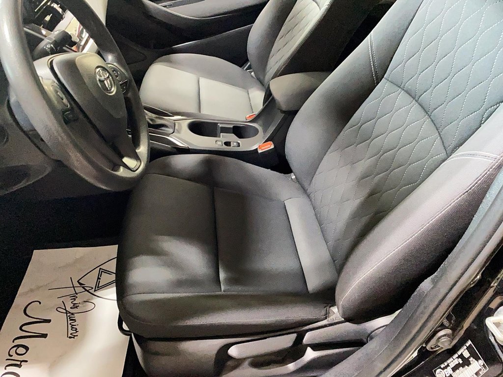 Toyota Corolla Hybrid LE 2023 à Chicoutimi, Québec - 12 - w1024h768px