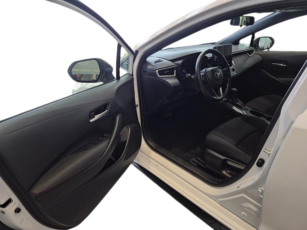 2024 Toyota Corolla in Baie-Comeau, Quebec - 10 - w1024h768px