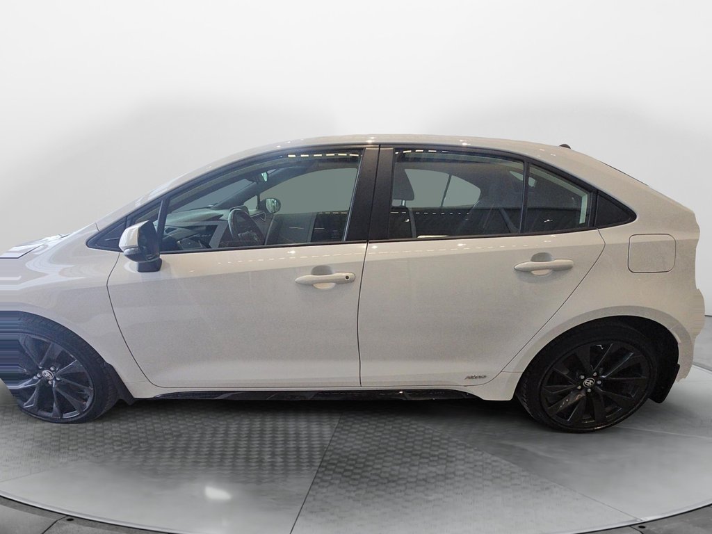 2024 Toyota Corolla in Jonquière, Quebec - 5 - w1024h768px