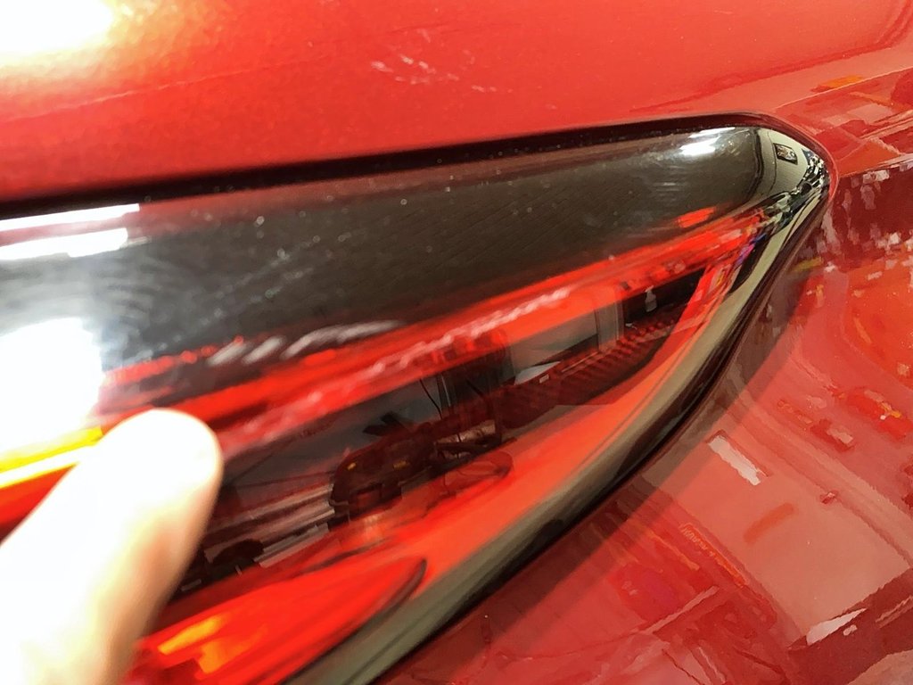 2020 Toyota Highlander in Jonquière, Quebec - 24 - w1024h768px