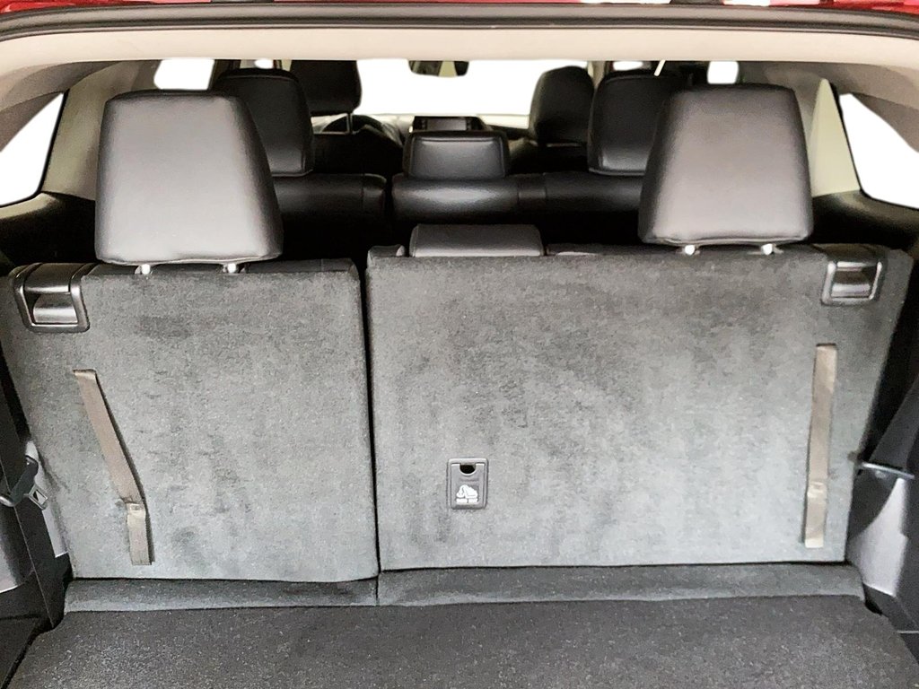 2020 Toyota Highlander in Jonquière, Quebec - 19 - w1024h768px