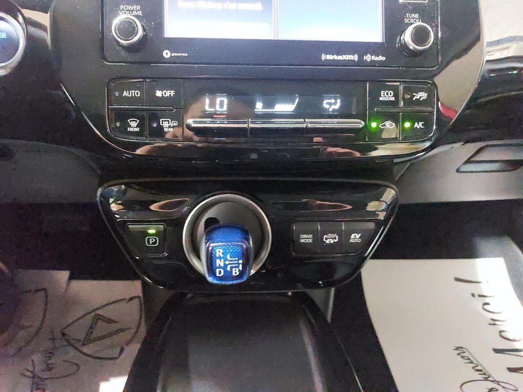 2020 Toyota Prius Prime in Jonquière, Quebec - 15 - w1024h768px