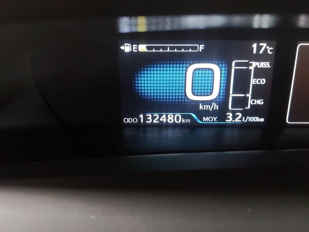 2020 Toyota Prius Prime in Jonquière, Quebec - 13 - w1024h768px