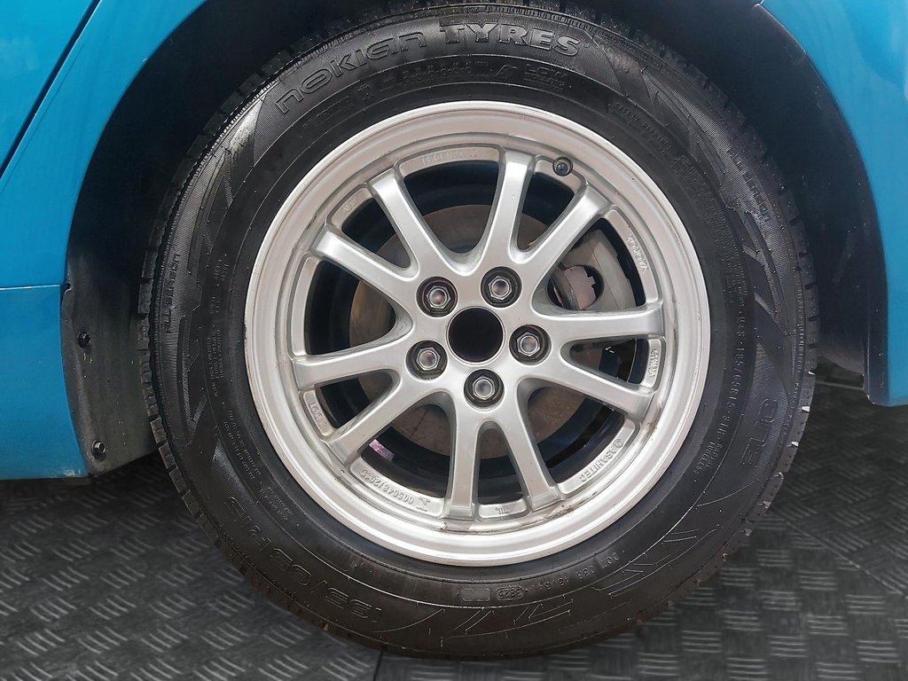 Toyota Prius Prime  2021 à Sept-Îles, Québec - 7 - w1024h768px