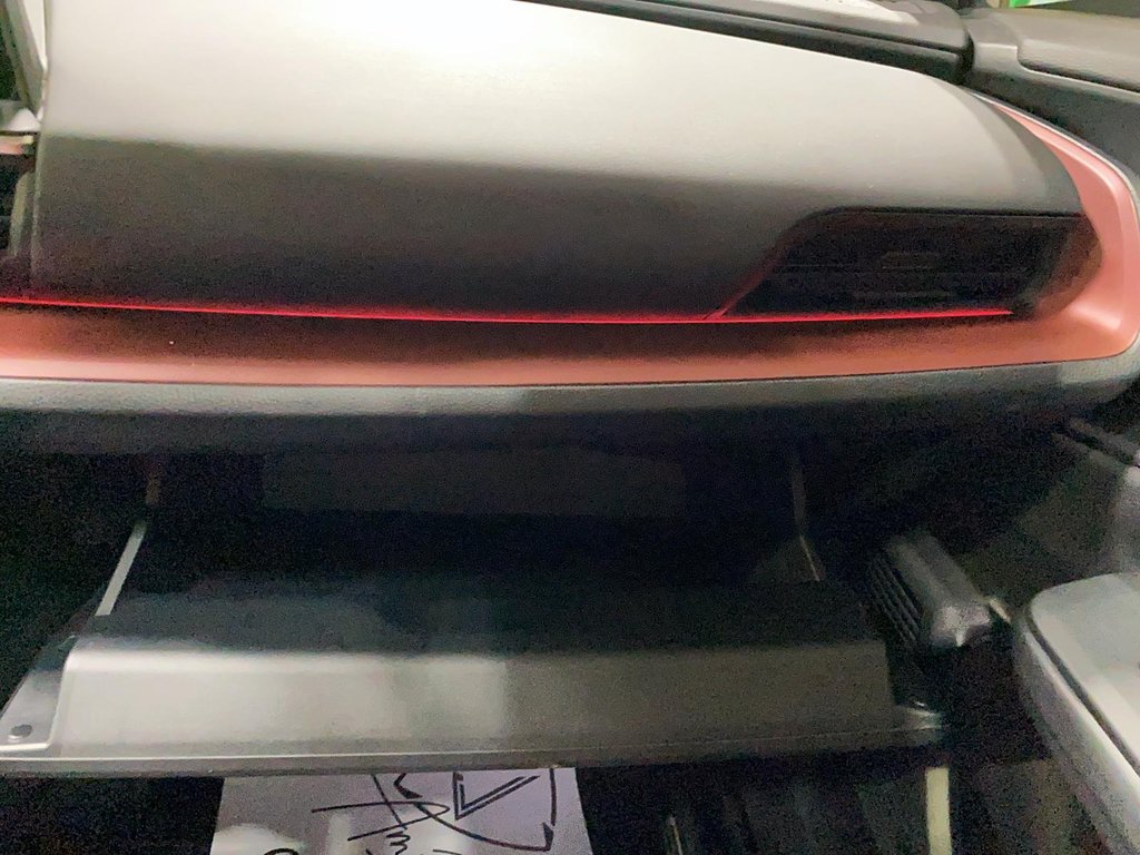 Toyota Prius Prime  2024 à Chicoutimi, Québec - 15 - w1024h768px