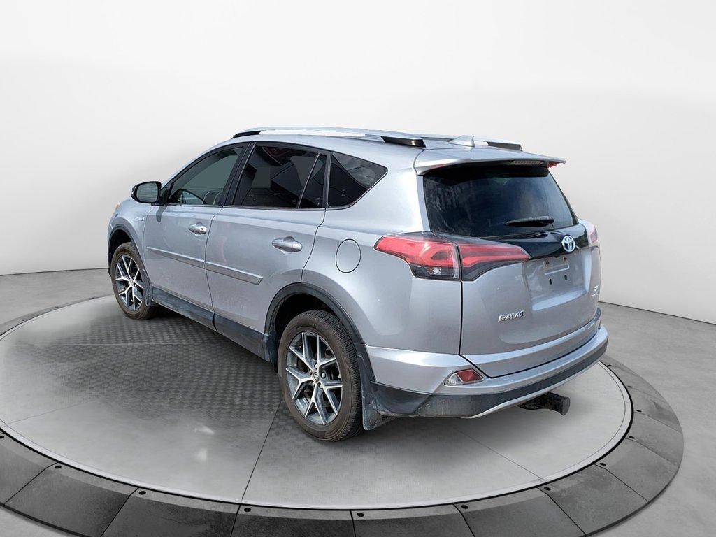 2017 Toyota RAV4 Hybrid SE in Chicoutimi, Quebec - 4 - w1024h768px