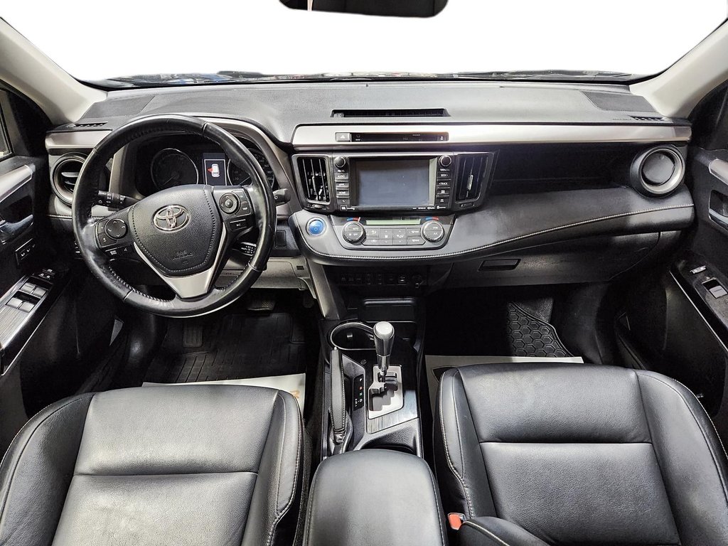 Toyota RAV4 Hybrid  2015 à Baie-Comeau, Québec - 14 - w1024h768px