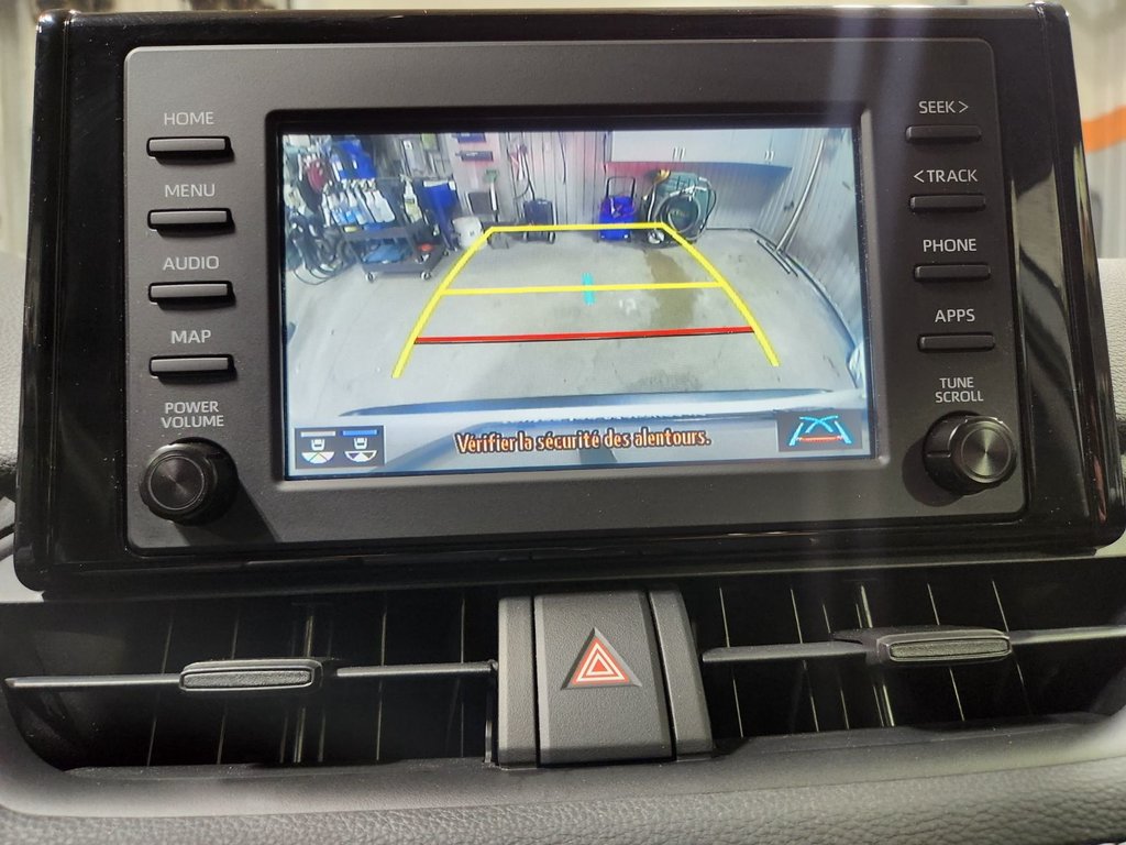 2019 Toyota RAV4 in Sept-Îles, Quebec - 24 - w1024h768px