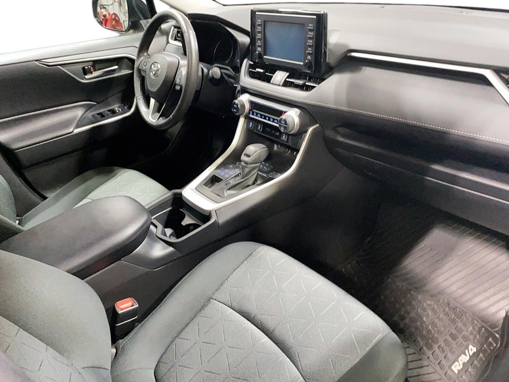 Toyota RAV4  2020 à Jonquière, Québec - 23 - w1024h768px