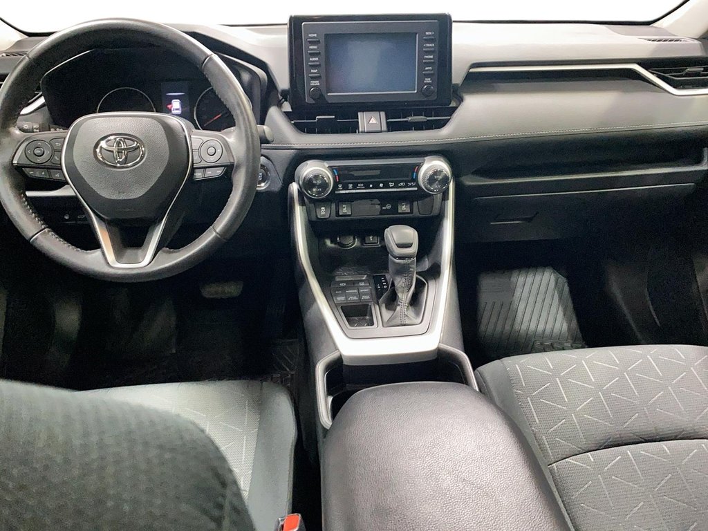 Toyota RAV4  2020 à Jonquière, Québec - 9 - w1024h768px